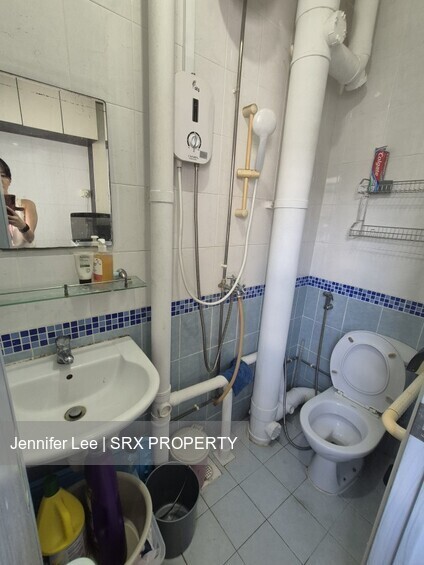 Blk 336 Jurong East Avenue 1 (Jurong East), HDB Executive #554730411